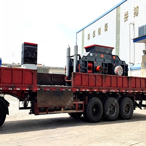 800x600中型直聯(lián)對輥破碎機發(fā)往河南