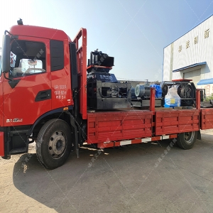 2PG1510大型液壓對輥制砂機-液壓對輥破碎機發貨圖片