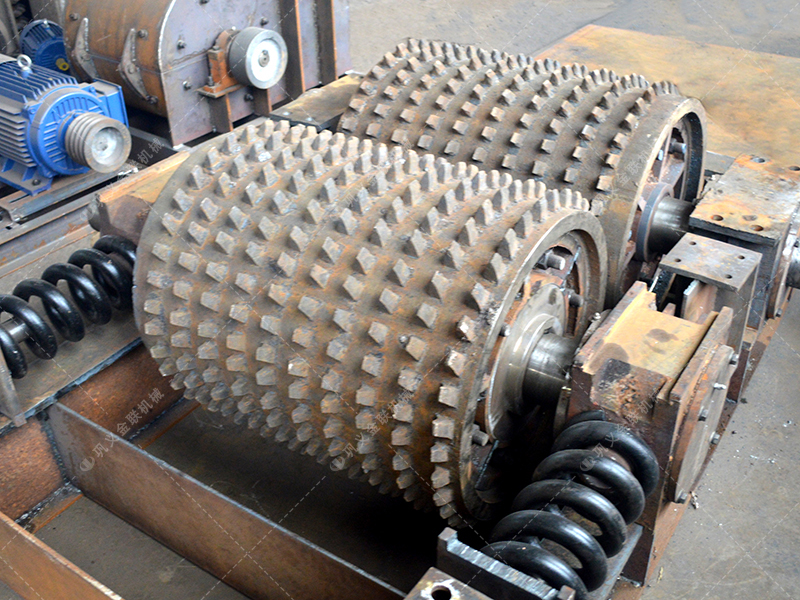 故障排查寶典：雙齒輥破碎機異響、粒度變粗等常見問題如何快速解決？